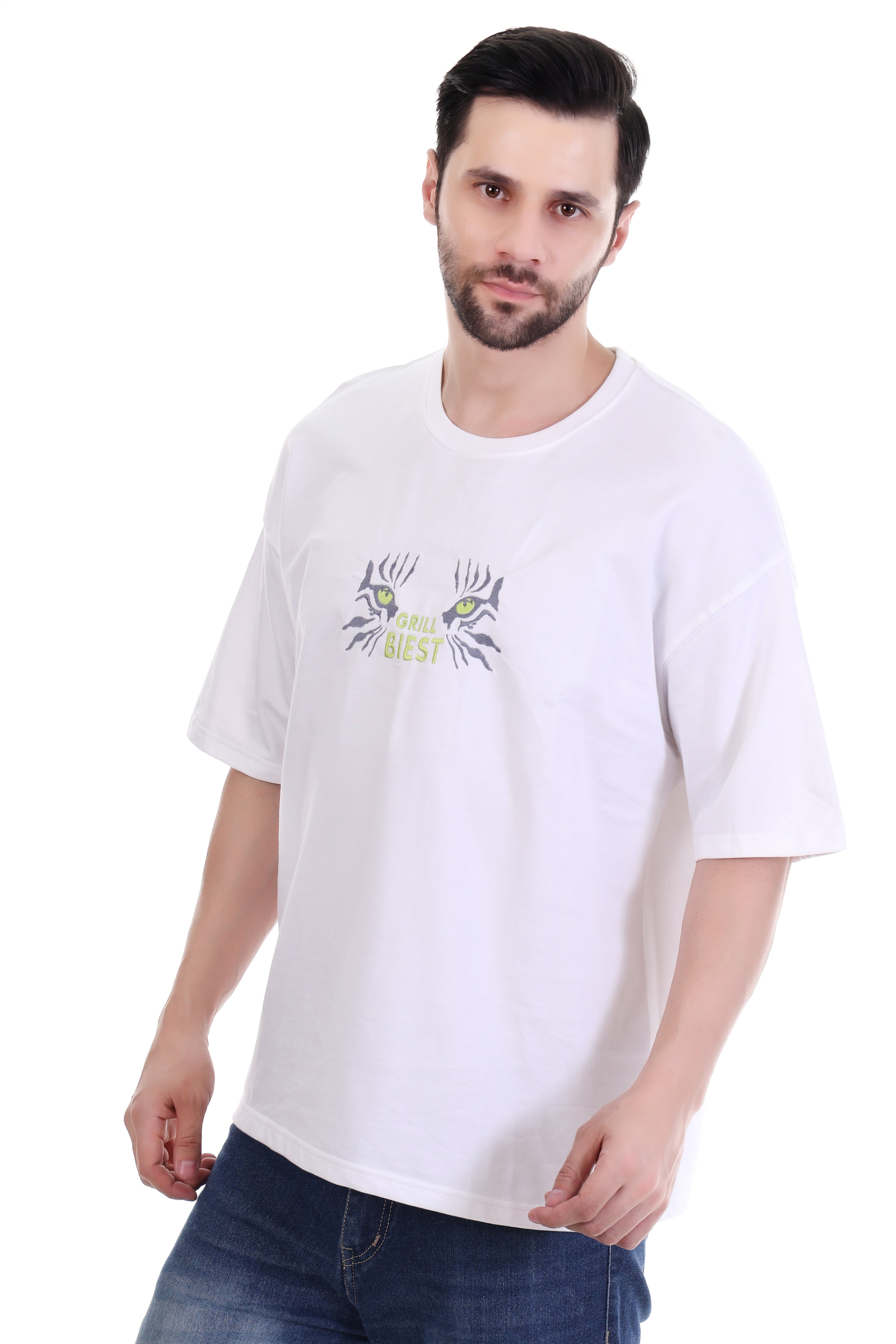 Men’s Oversized White Tiger Eyes Embroidered T-Shirt – “Grill Biest” | Pure Cotton Streetwear